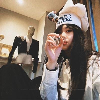 瓢虫少女第一季 海报